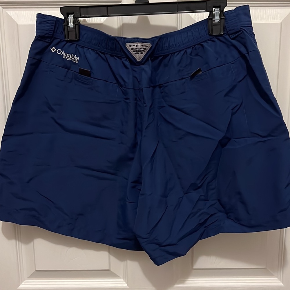 Navy Shorts - Picture 2 of 3